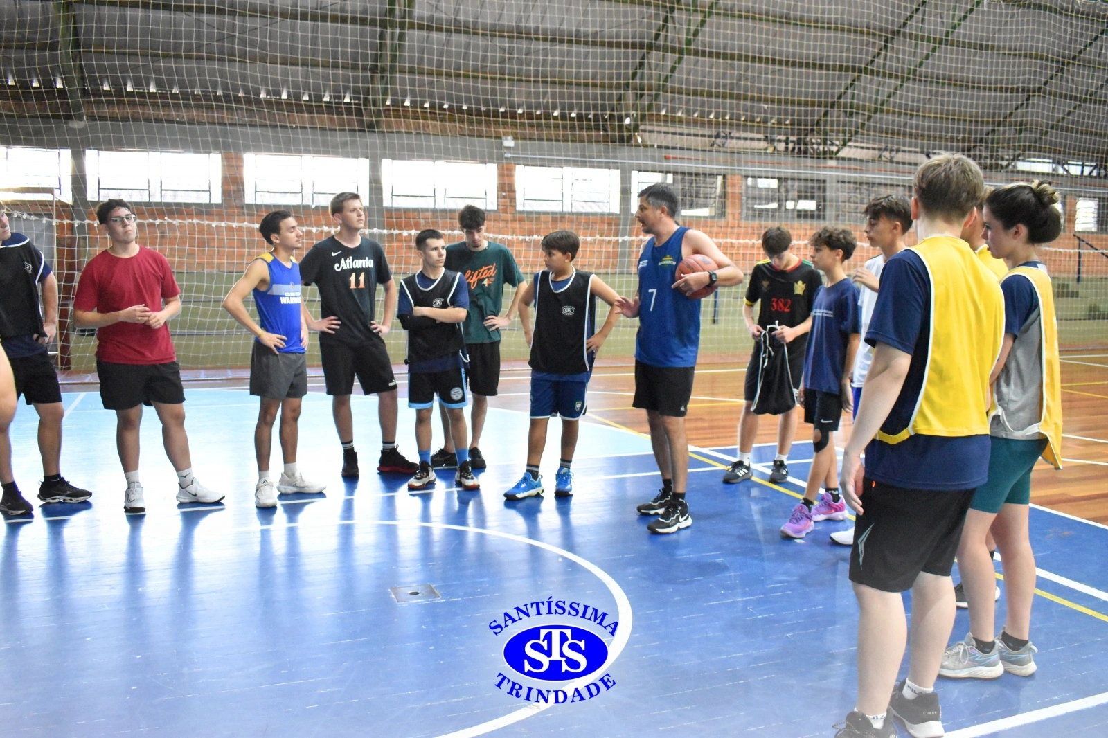 Equipes esportivas iniciam treinos de forma intensa e com determinação
