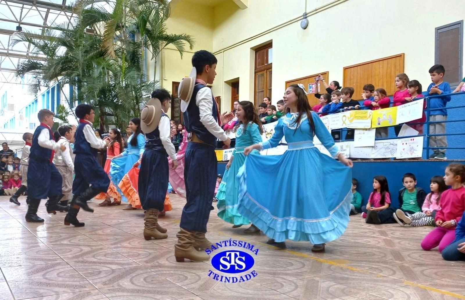 Invernadas artísticas do CTG Querência da Serra encantam com suas apresentações 