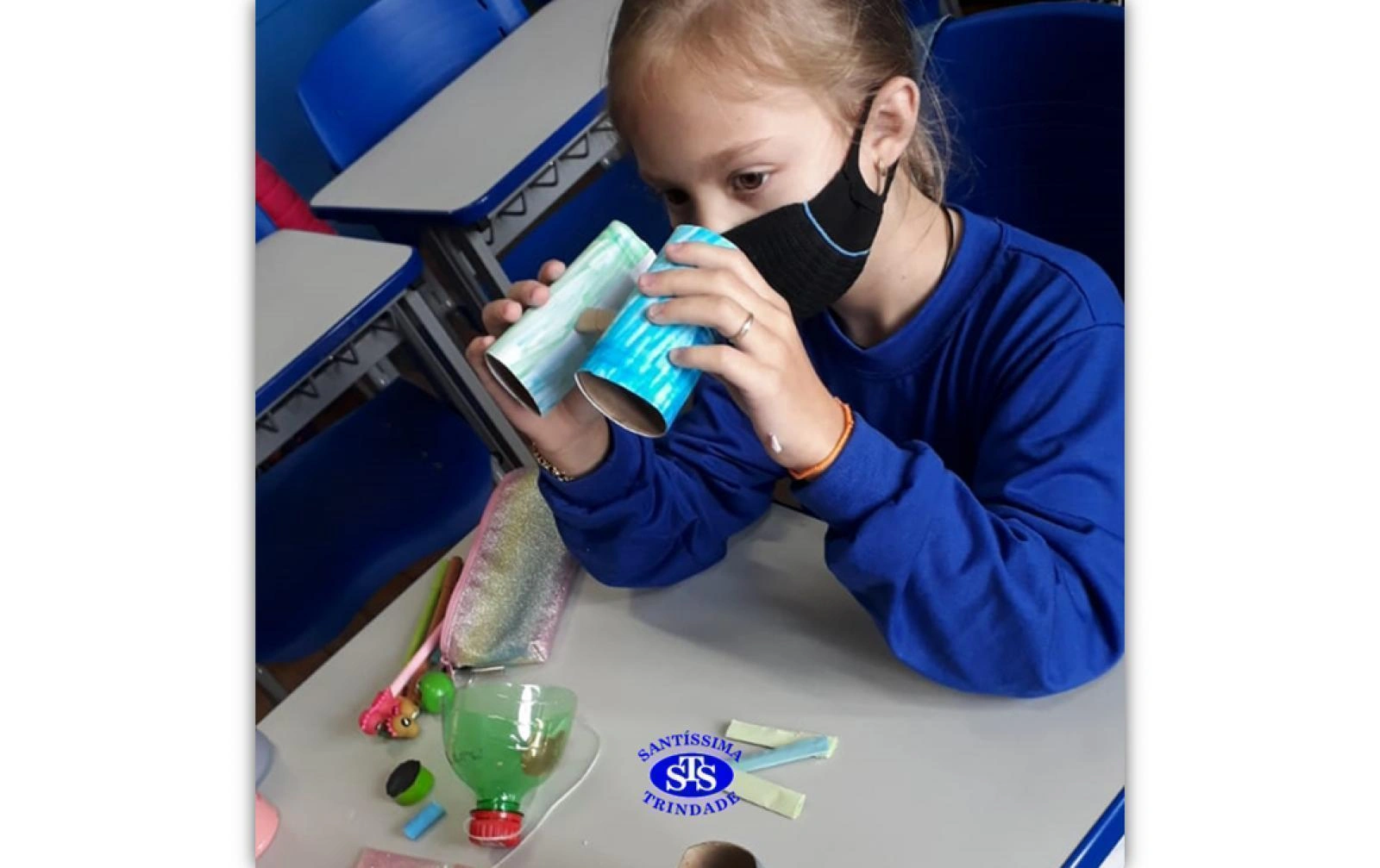 Brinquedos com materiais recicláveis