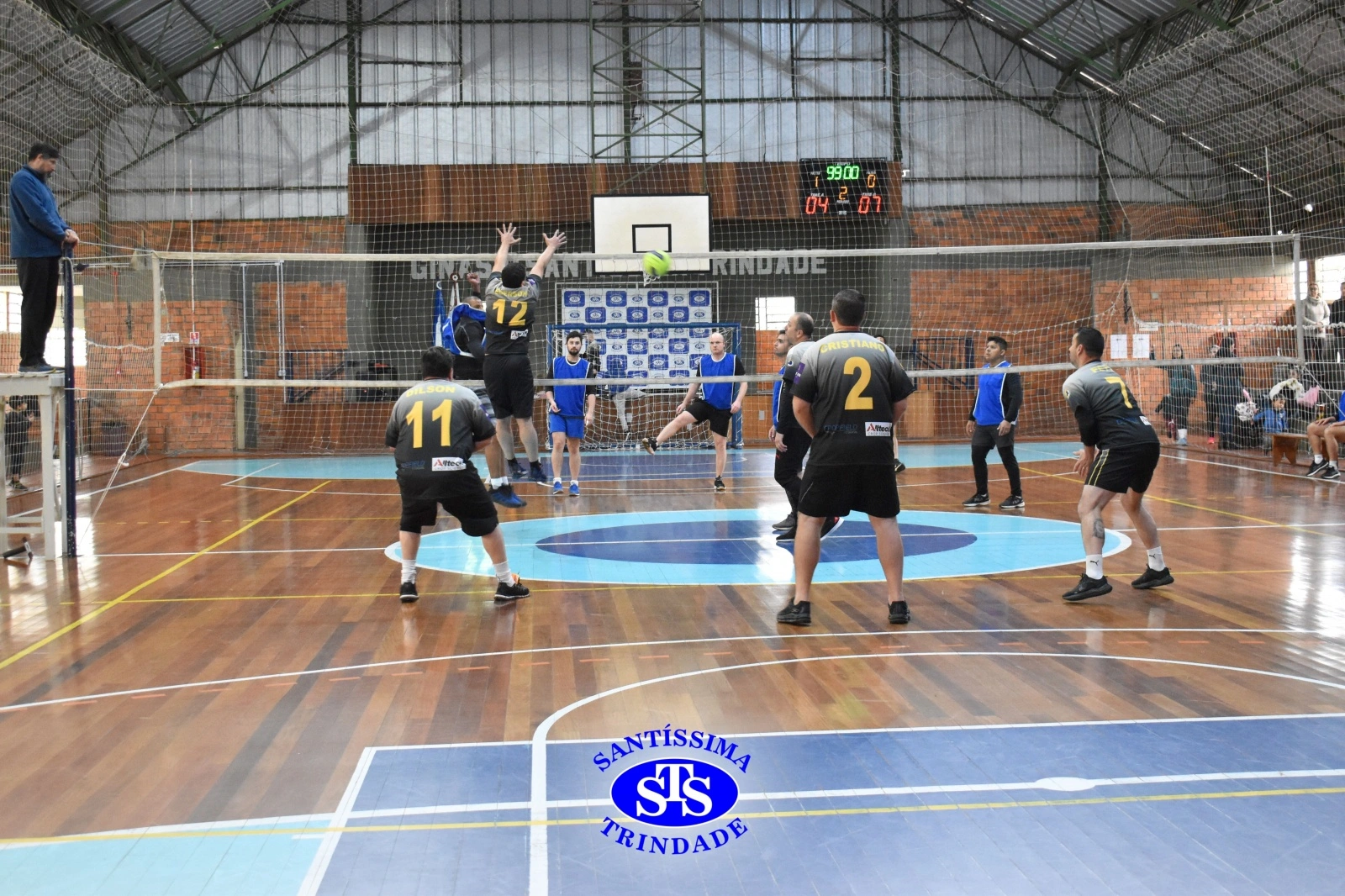 1º Torneio Franciscano de Vôlei Masculino Adulto reúne famílias no Ginásio do Colégio