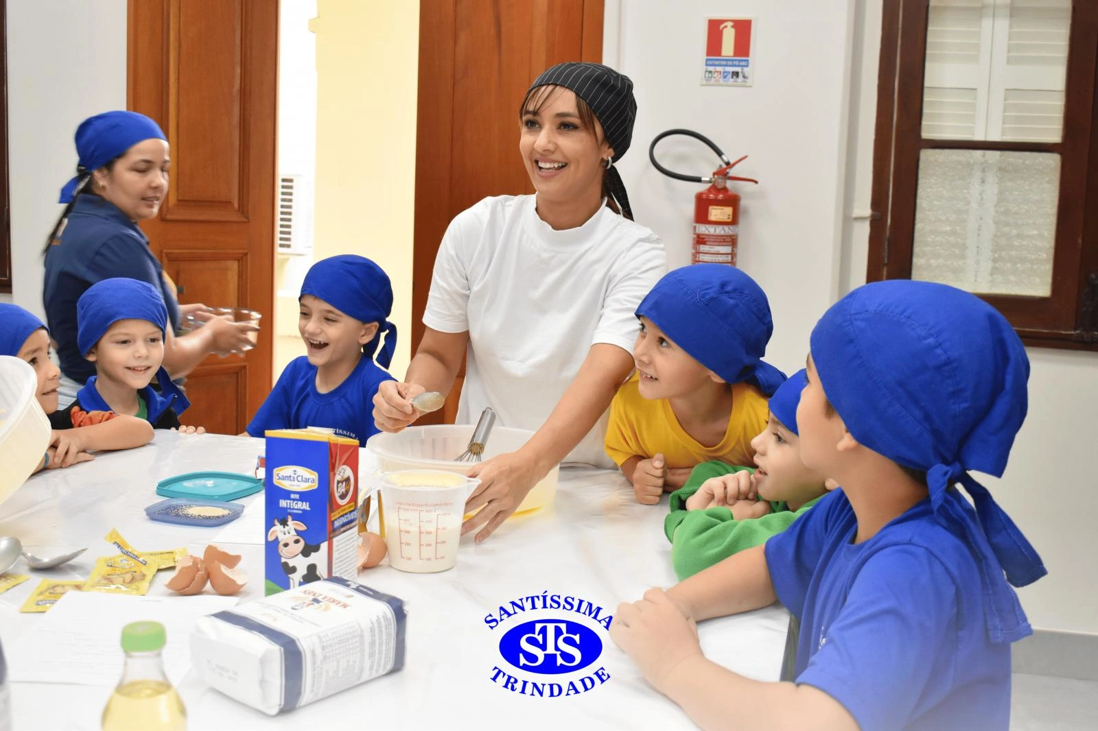 Alunos fazem pães para a Celebração de Páscoa | 1º ano