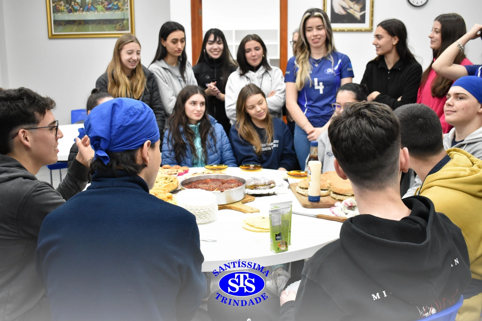 Alunos da 2ª série fazem pratos típicos da culinária estadunidense 