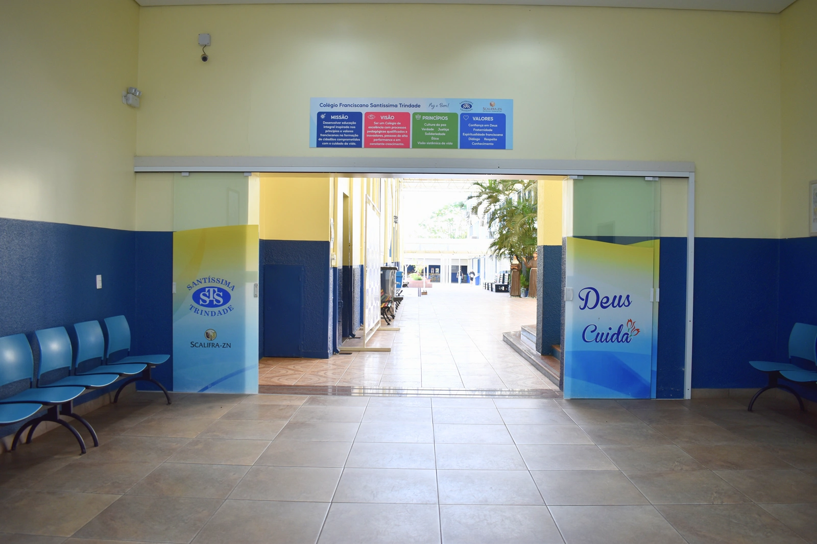 Entrada dos Estudantes