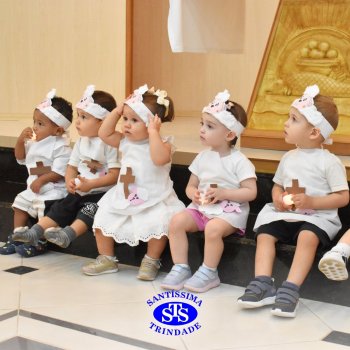 Turmas da Educação Infantil celebram a Páscoa de forma lúdica com partilha do pão, atos de solidariedade e alegria