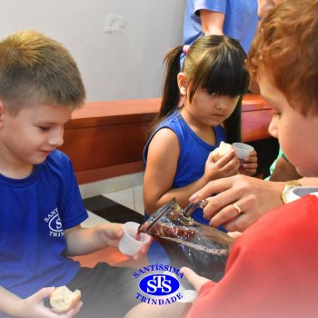 Turmas da Educação Infantil celebram a Páscoa de forma lúdica com partilha do pão, atos de solidariedade e alegria