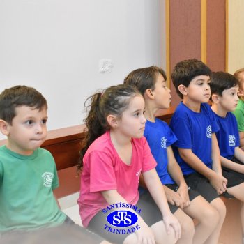 Turmas da Educação Infantil celebram a Páscoa de forma lúdica com partilha do pão, atos de solidariedade e alegria