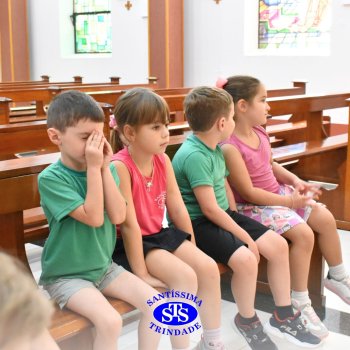 Turmas da Educação Infantil celebram a Páscoa de forma lúdica com partilha do pão, atos de solidariedade e alegria