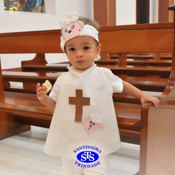 Turmas da Educação Infantil celebram a Páscoa de forma lúdica com partilha do pão, atos de solidariedade e alegria