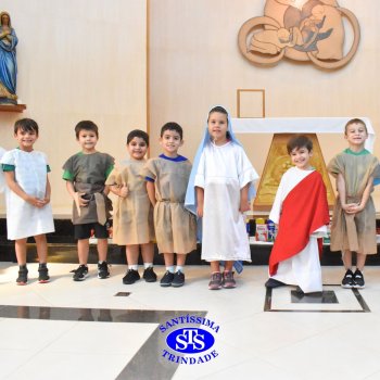 Turmas da Educação Infantil celebram a Páscoa de forma lúdica com partilha do pão, atos de solidariedade e alegria