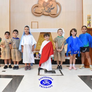 Turmas da Educação Infantil celebram a Páscoa de forma lúdica com partilha do pão, atos de solidariedade e alegria