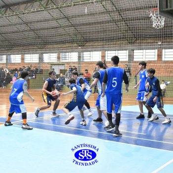 Santíssima e Sant’Anna participam de jogos amistosos de basquete