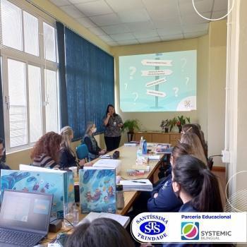 Reuniões com diversas equipes sobre a educação bilíngue 
