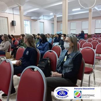 Reuniões com diversas equipes sobre a educação bilíngue 