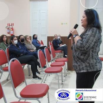 Reuniões com diversas equipes sobre a educação bilíngue 