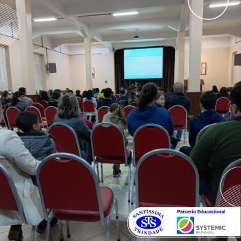 Reuniões com diversas equipes sobre a educação bilíngue 