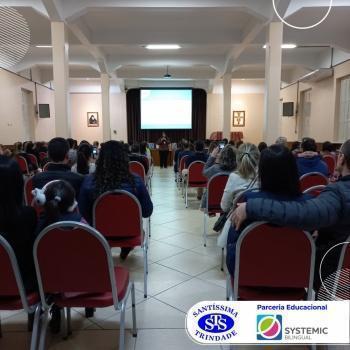 Reuniões com diversas equipes sobre a educação bilíngue 