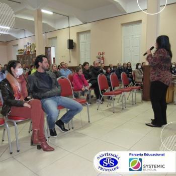 Reuniões com diversas equipes sobre a educação bilíngue 