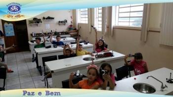 3º ano - Aula no Laboratório de Ciências