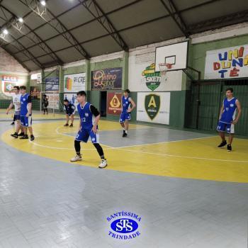 Oficina de Basquete participou de jogos amistosos