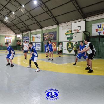 Oficina de Basquete participou de jogos amistosos