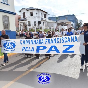 Caminhada Franciscana pela Paz percorre ruas de Cruz Alta