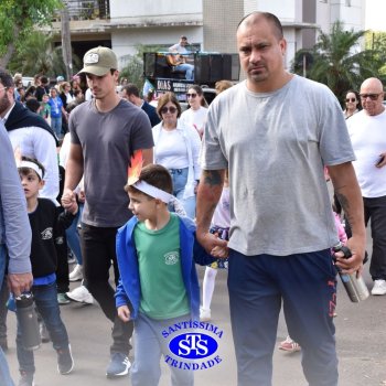 Caminhada Franciscana pela Paz percorre ruas de Cruz Alta