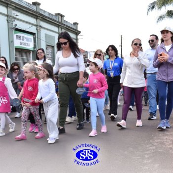 Caminhada Franciscana pela Paz percorre ruas de Cruz Alta