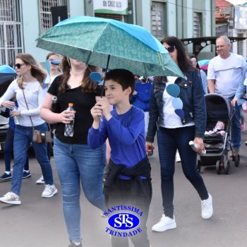 Caminhada Franciscana pela Paz percorre ruas de Cruz Alta