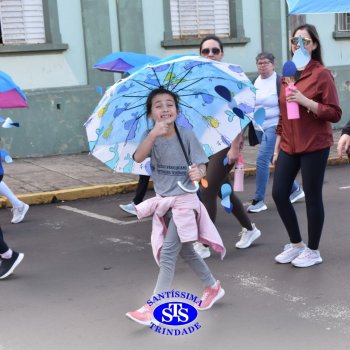 Caminhada Franciscana pela Paz percorre ruas de Cruz Alta