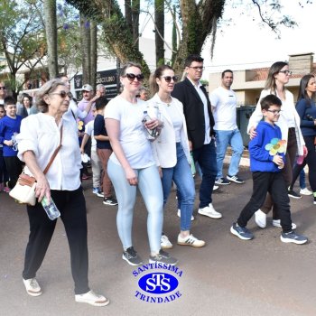 Caminhada Franciscana pela Paz percorre ruas de Cruz Alta