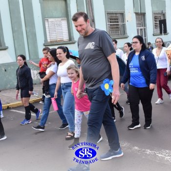 Caminhada Franciscana pela Paz percorre ruas de Cruz Alta