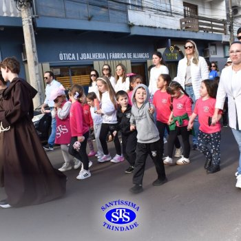 Caminhada Franciscana pela Paz percorre ruas de Cruz Alta