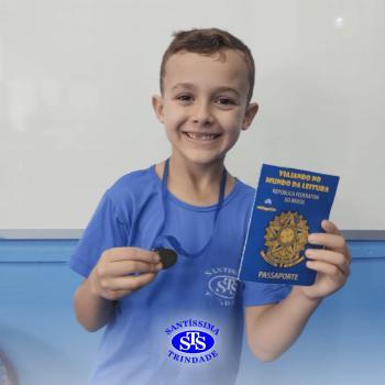Alunos recebem passaporte da leitura | 1º ano