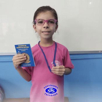 Alunos recebem passaporte da leitura | 1º ano