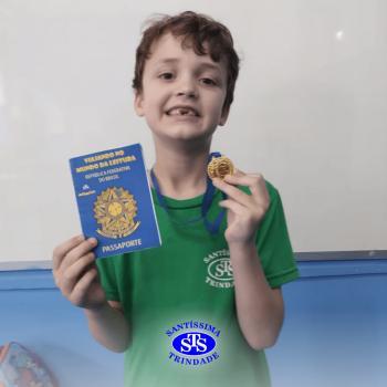 Alunos recebem passaporte da leitura | 1º ano