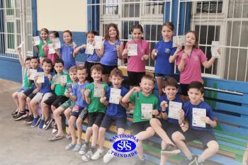Alunos recebem passaporte da leitura | 1º ano