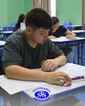 3ª série realiza Teste Vocacional AIP e faz visita à Universidade de Cruz Alta