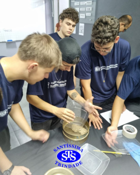 3ª série realiza Teste Vocacional AIP e faz visita à Universidade de Cruz Alta