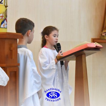 Missa na Capela conta com participação dos estudantes e famílias do 4º ano