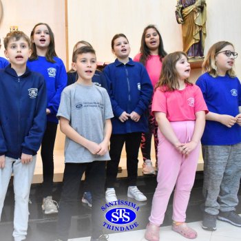 Missa na Capela conta com participação dos estudantes e famílias do 4º ano