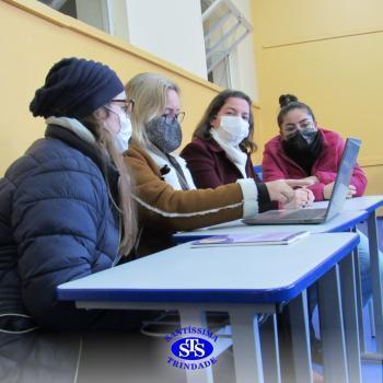 Professores reunidos em manhã de formação