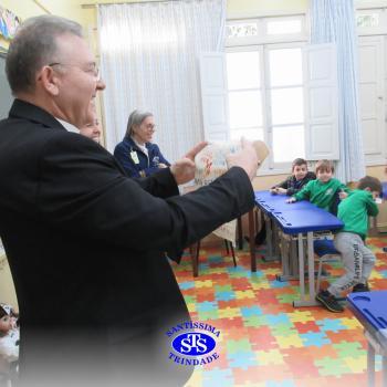 Dom Nélio, Bispo Diocesano, visita o Santíssima 