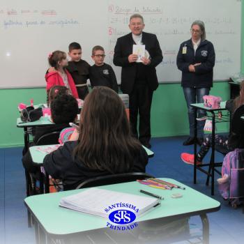 Dom Nélio, Bispo Diocesano, visita o Santíssima 
