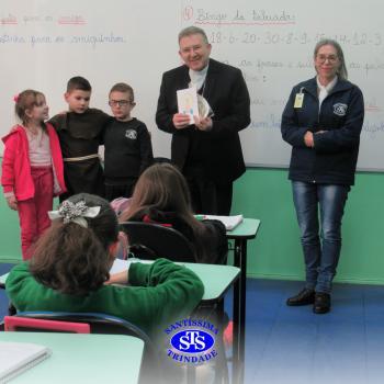 Dom Nélio, Bispo Diocesano, visita o Santíssima 
