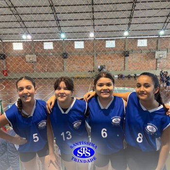 Alunos da Oficina de Basquete participam de jogos amistosos com o Colégio Sant’Anna