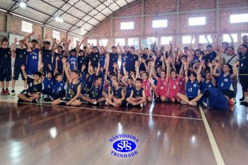 Alunos da Oficina de Basquete participam de jogos amistosos com o Colégio Sant’Anna