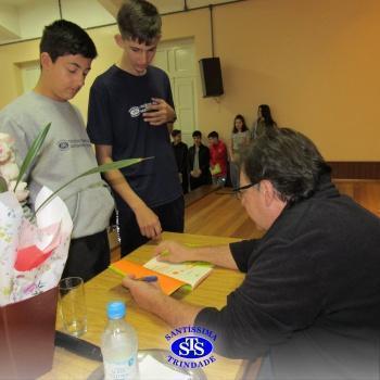 Hoje tivemos a presença de dois escritores do Colégio