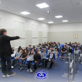 Hoje tivemos a presença de dois escritores do Colégio