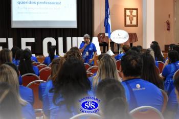 Professores retornam ao Colégio para participar das reuniões pedagógicas