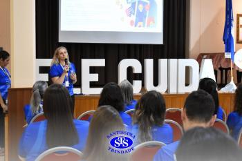 Professores retornam ao Colégio para participar das reuniões pedagógicas
